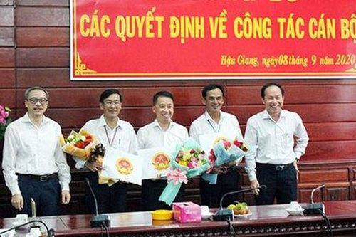 Lần đầu tiên Bộ TT&TT biệt phái cán bộ về giúp địa phương phát triển CNTT