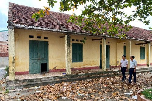 Nhiều học sinh trường tiểu học Kim Đồng (Ninh Bình) đã trở lại trường học