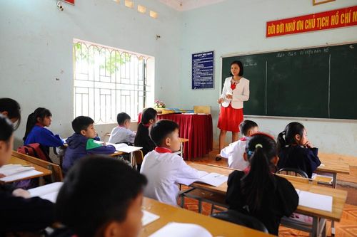 Kiểm tra, bảo trì cơ sở vật chất đảm bảo an toàn trường học