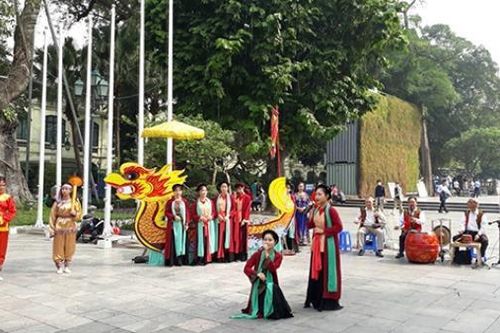 Vì sao nhiều di sản văn hóa phải 'sống thực vật'?