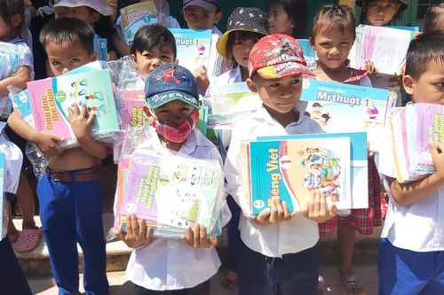 'Cánh Diều' đã bay đến với ngôi trường nghèo ở vùng biên giới Quảng Trị