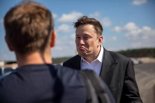 Elon Musk vừa mất 16,3 tỷ USD trong một ngày