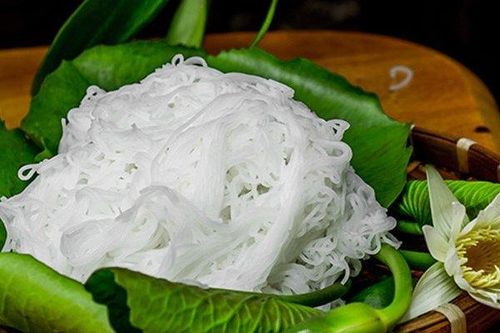 Những lưu ý nằm lòng khi ăn bún