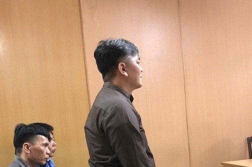 Vác súng đến nhà chủ lô đòi tiền, đôi bên cùng nhau xộ khám