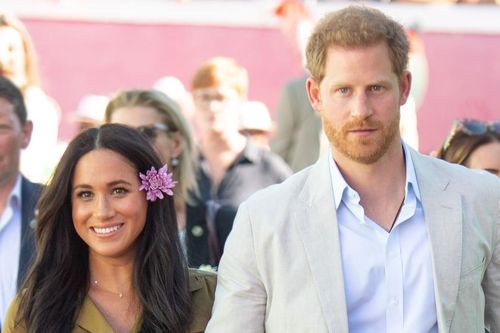 Harry và Meghan vẫn được giữ tước hiệu hoàng gia 'vì Diana'