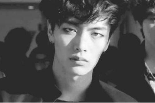 Phát hiện 'anh trai' nổi tiếng của V (BTS): Là nam diễn viên hàng đầu Hàn Quốc - Lee Min Ki!