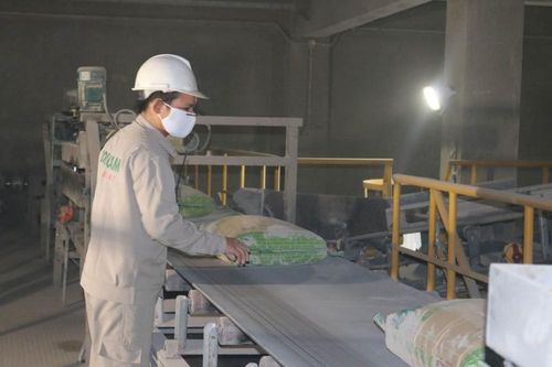 Sản xuất xi măng bằng công nghệ hiện đại