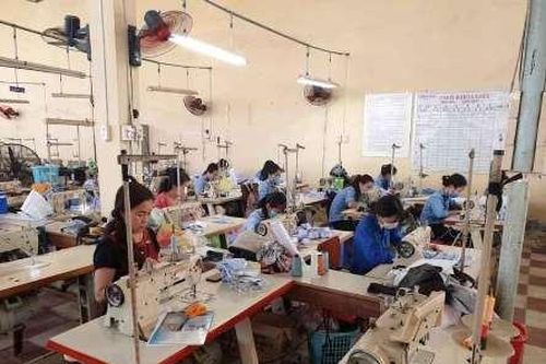 Đề xuất 3 nhóm giải pháp 'cứu' thị trường lao động