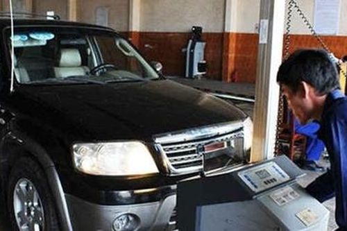 Nhiều chủ xe bất ngờ được giảm phí khi đi đăng kiểm