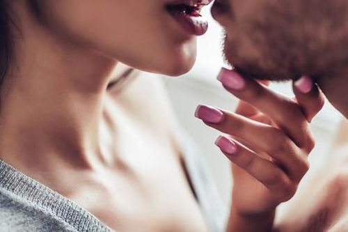 Chấm dứt theo đuổi khi không thể 'lên giường' sau 3 buổi hẹn: Khi chuyện 'lên giường' được coi là thước đo để tiếp tục hẹn hò hoặc đường ai nấy đi?