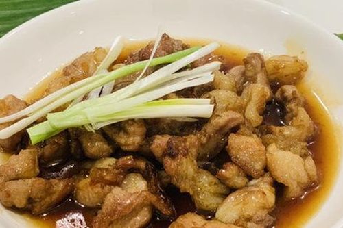 Hoa hậu Ngọc Hân chia sẻ bữa tối 3 món giản dị nấu nhanh mà đưa cơm