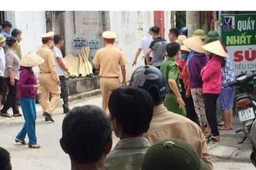 Hải Dương: Người đàn ông tưới xăng tự thiêu ngay tại hiên nhà
