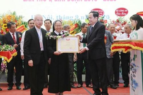 Lan tỏa tinh thần thi đua ái quốc trong đồng bào Công giáo