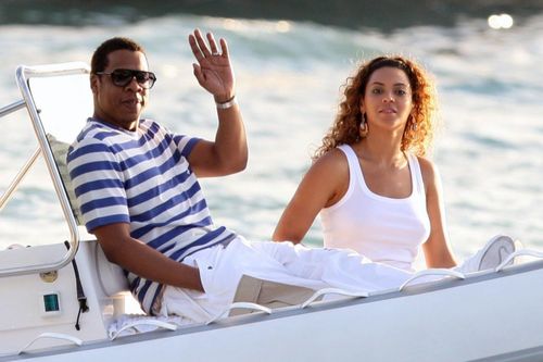 Vợ chồng Beyoncé chi 2 triệu USD thuê du thuyền