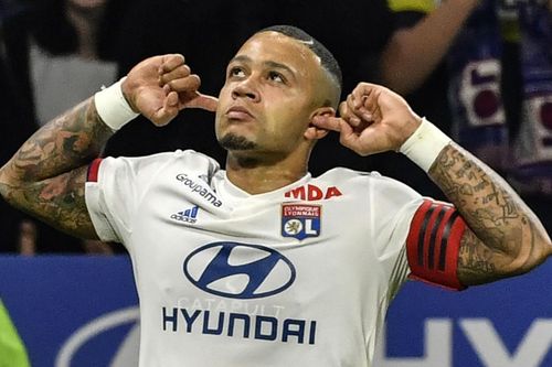 HLV Van Gaal cảnh báo Barca về Depay