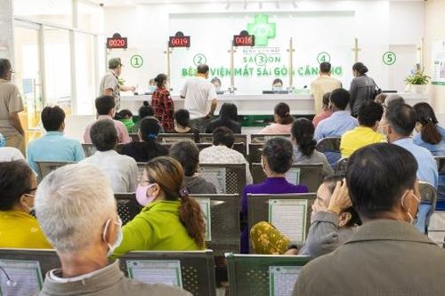 Bệnh viện Mắt Sài Gòn Cần Thơ khai trương Quầy tiếp nhận - thu ngân mới