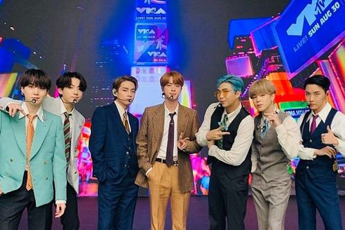 BTS thắng Giải Phát thanh Truyền hình Hàn Quốc năm thứ 3 liên tiếp