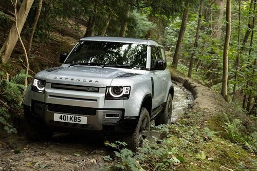 Land Rover Defender 2021 ra mắt tại Anh
