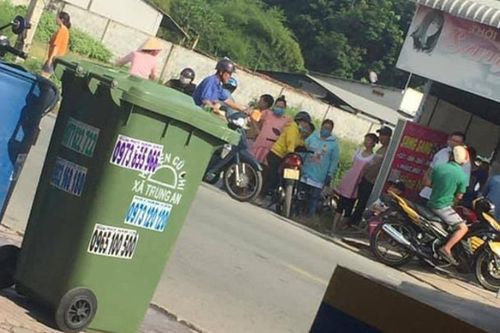 Tìm được mẹ bé sơ sinh bỏ trong thùng rác ven đường