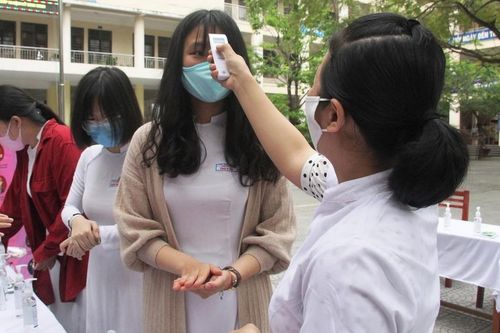 Học sinh THPT, THCS Đà Nẵng trở lại trường từ 14/9