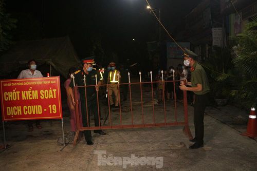 Hà Nam, Thái Bình dỡ bỏ hết phong tỏa, cho phép các dịch vụ hoạt động trở lại