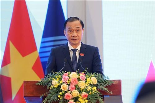Phiên họp toàn thể thứ hai thông qua Thông cáo chung Đại hội đồng AIPA lần thứ 41