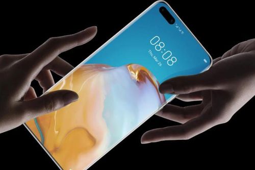 Thêm hai nhà sản xuất màn hình 'nghỉ chơi' với Huawei