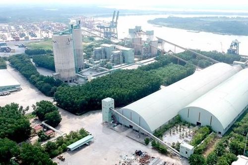 Cơ hội phục hồi ngành sắt thép, xi măng