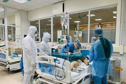 Đỡ đẻ thành công cho một sản phụ là bệnh nhân COVID-19