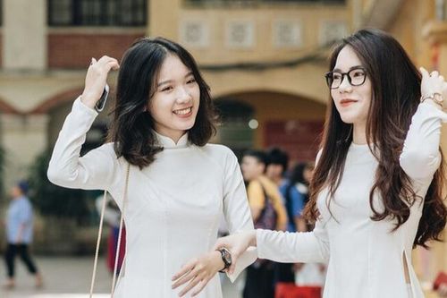 Dịch COVID-19 dần được kiểm soát, hàng loạt trường đại học ra thông báo cho sinh viên quay trở lại học tập trung