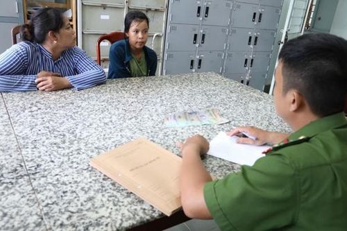 Đến chơi nhà bạn trai, thiếu nữ 15 tuổi lẻn sang hàng xóm cạy tủ trộm 3 cây vàng