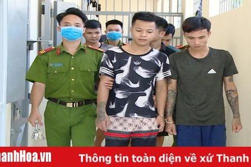 Tặng Bằng khen cho 10 tập thể, cá nhân có thành tích trong đấu tranh, phòng chống tội phạm