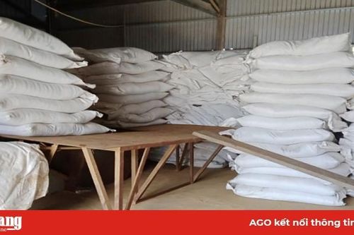 Bắt giữ cơ sở sản xuất nguyên liệu thủy sản không rõ nguồn gốc