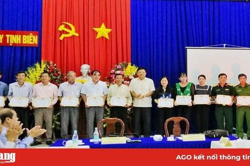 Tịnh Biên: Sơ kết 4 năm thực hiện Chỉ thị 05 của Bộ Chính trị về 'Đẩy mạnh học tập và làm theo tư tưởng, đạo đức, phong cách Hồ Chí Minh'