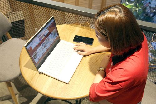 Cẩn trọng với hàng xách tay