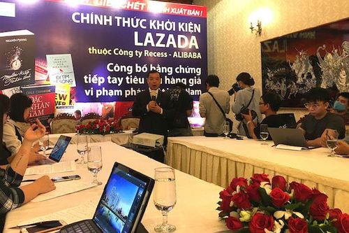 Có 'siết' được bán hàng giả trên chợ online?