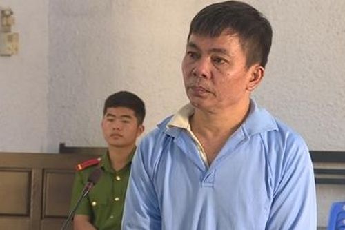 Mâu thuẫn trên bàn nhậu, dùng dao chém bạn nhậu trọng thương