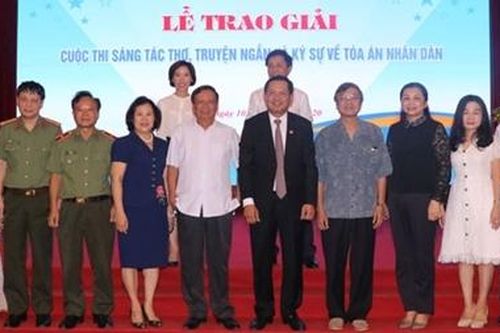 Tôn vinh Người Thẩm phán nhân văn, thượng tôn pháp luật