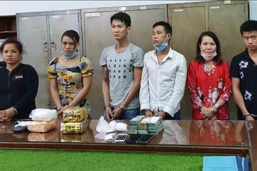 Bắt nhóm đối tượng cùng gần 5kg ma túy ở Sài Gòn