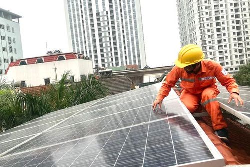 Hơn 25.700 dự án điện mặt trời mái nhà đã được lắp đặt
