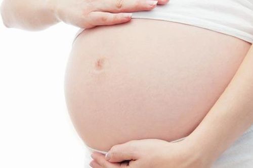 Ân hận con đầu dị tật, mẹ trẻ tìm được vị cứu tinh trong lần mang thai thứ 2