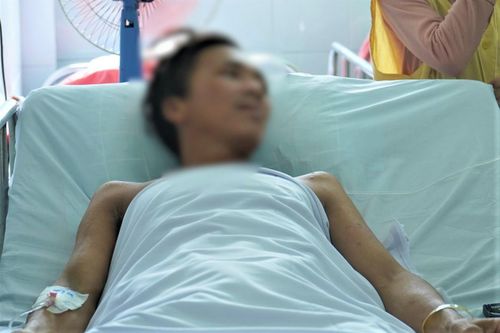 'Tôi suy nghĩ bỏ nghề bắt rắn từ lâu'