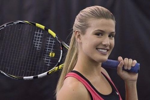 Hoa khôi quần vợt Bouchard thắng cựu vô địch Grand Slam