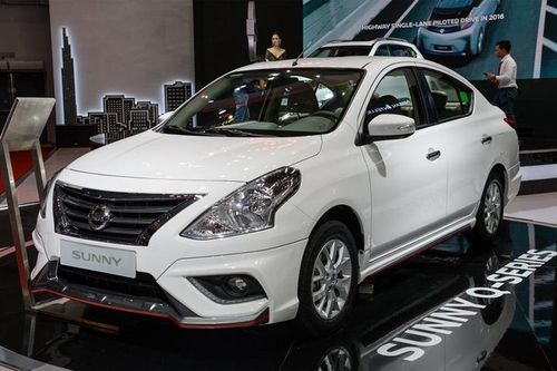 Giá xe ô tô hôm nay 11/9: Nissan Sunny giá cao nhất ở mức 498 triệu đồng