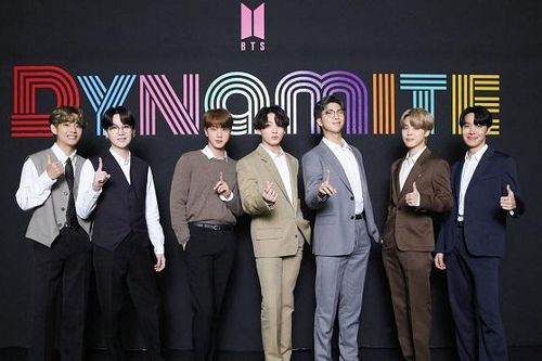 Sau 2 tuần đạt quán quân Billboard, BTS tiết lộ mục tiêu mới