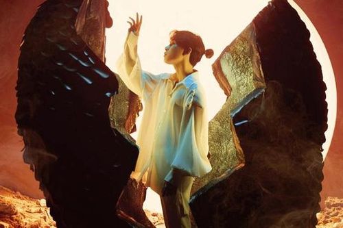 MV mới của Jack mang tên 'Hoa hải đường'?