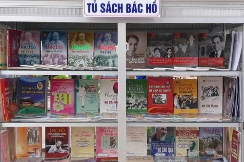 Xây dựng Tủ sách về Chủ tịch Hồ Chí Minh