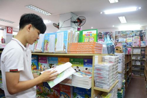 Thẩm định SGK cần nhìn nhận trong mối quan hệ: SGK - giáo viên - học sinh