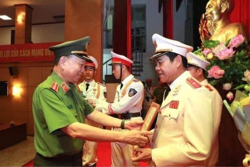 Nghệ An: Giám đốc Công an tỉnh Võ Trọng Hải được thăng hàm Thiếu tướng