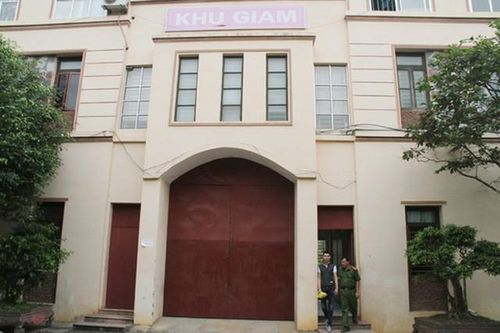 Cứu 2 tù nhân treo cổ ở Trại tạm giam Công an tỉnh